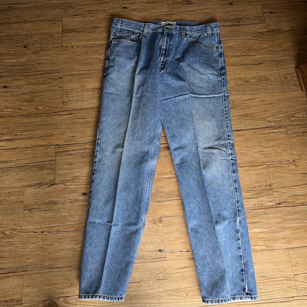 Levi Strauss Men's Regular Fit Jeans Size 36x32 Distressed Blue Denim Y2K D193
